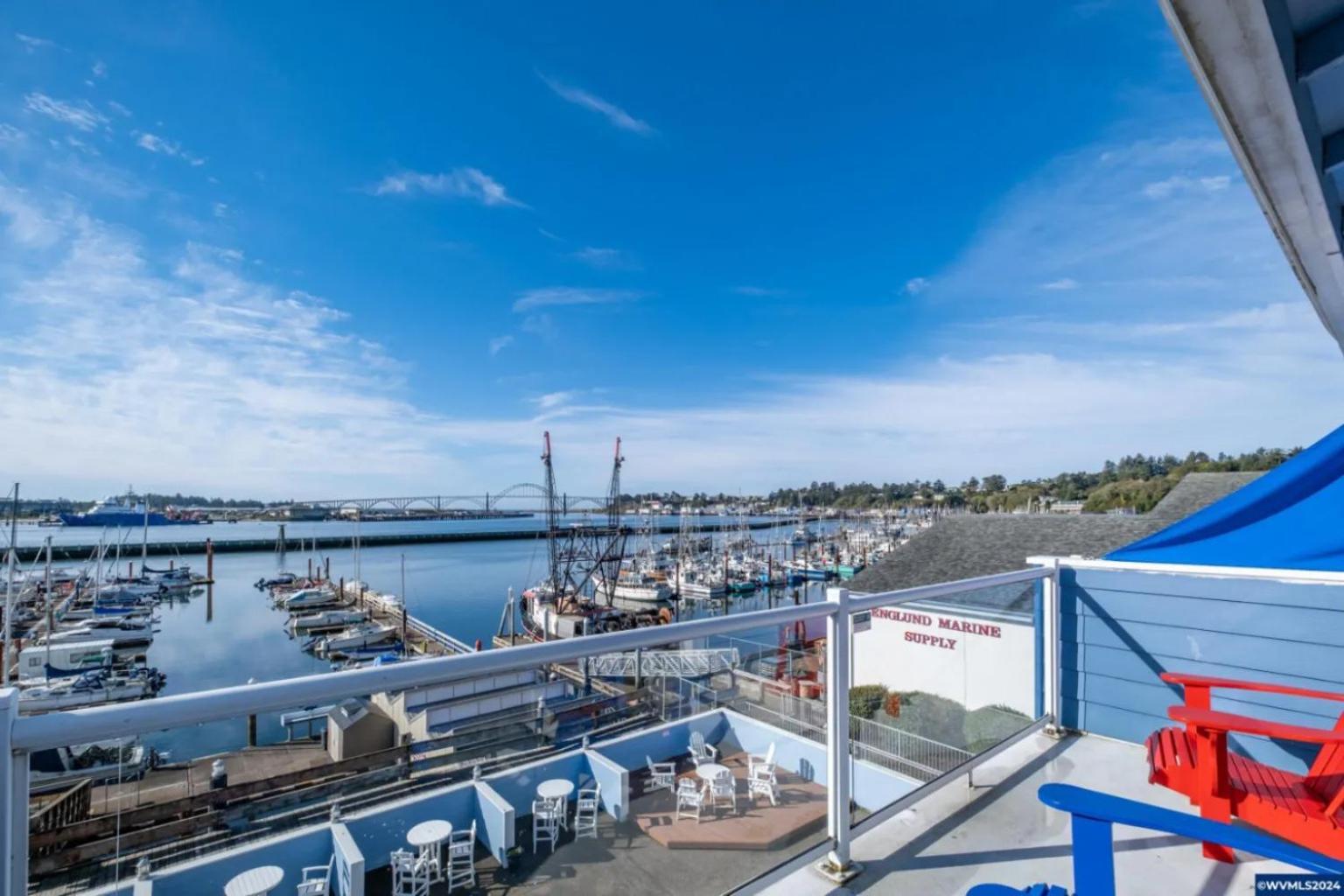 The Landing At Newport Condominium Hotel Εξωτερικό φωτογραφία