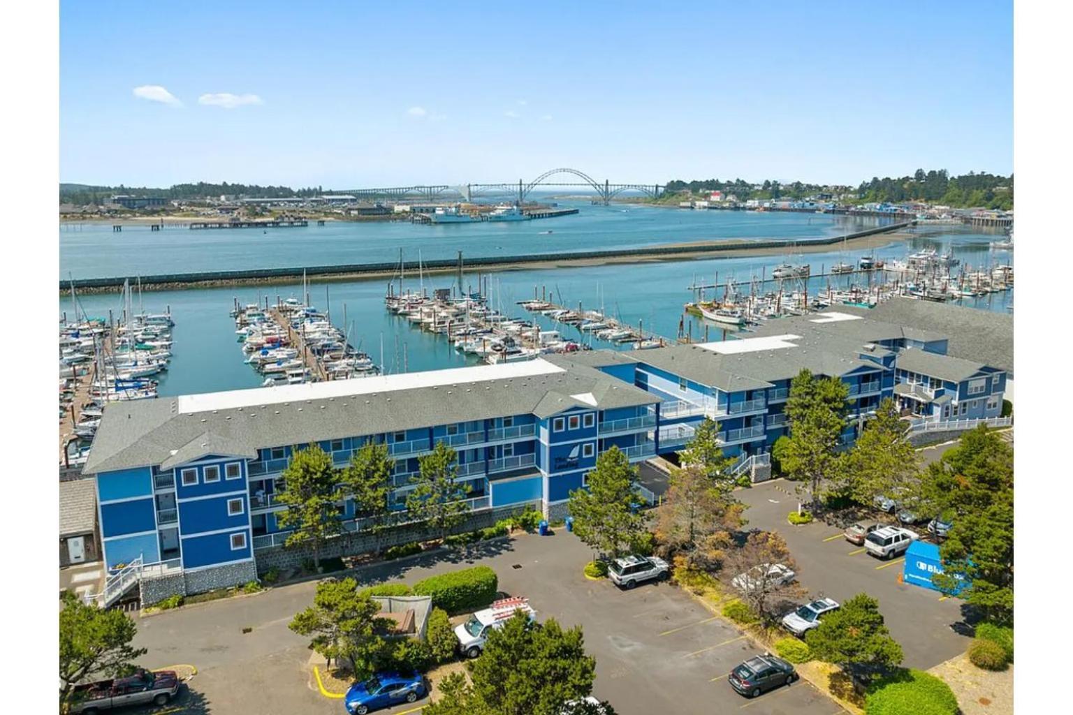The Landing At Newport Condominium Hotel Εξωτερικό φωτογραφία